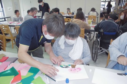 桜のちぎり絵🌸を作りました♪
