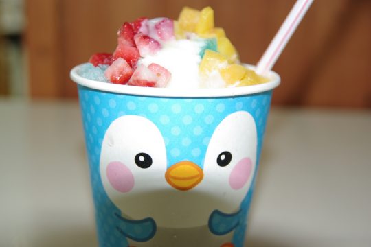 🍧 終了式に特製かき氷！フルーツたっぷりで夏を満喫
