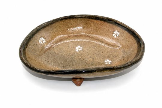 小皿楕円（足付）